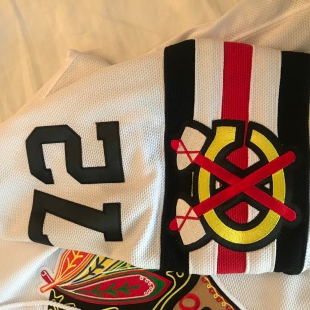 RETRO Chicago Blackhawks (2017) Winter Classic Artemi Panarin Jersey - Picture 5 of 6